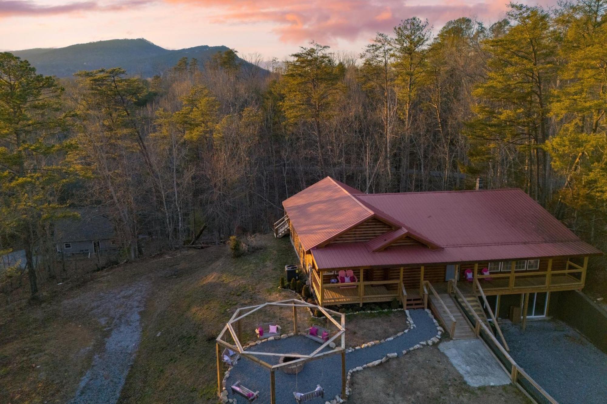 Pink Pines Avantstay Luxury Aesthetic Dream Home Indoor Pool Hot Tub Pigeon Forge Buitenkant foto