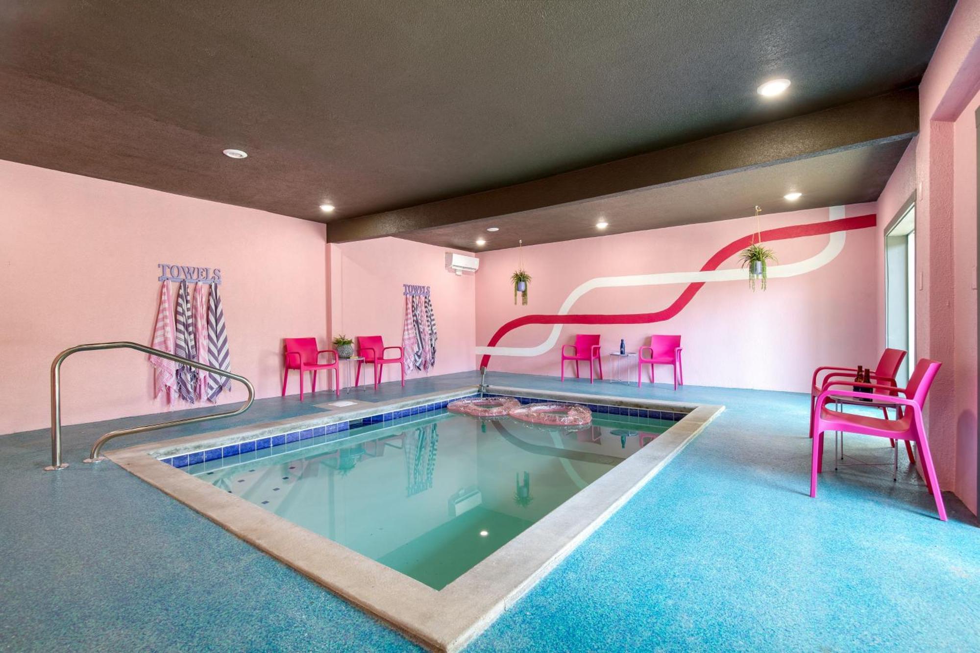 Pink Pines Avantstay Luxury Aesthetic Dream Home Indoor Pool Hot Tub Pigeon Forge Buitenkant foto