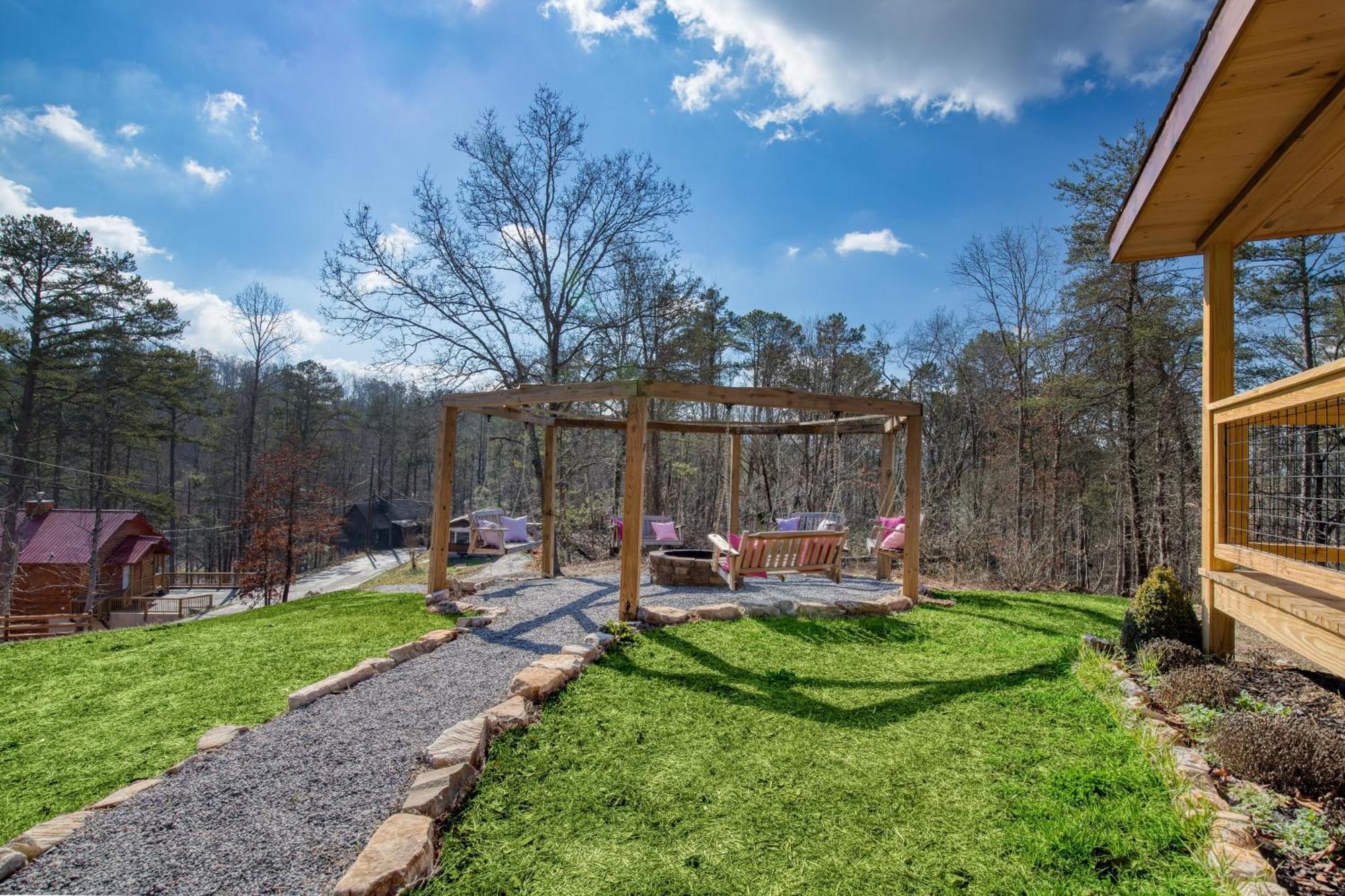 Pink Pines Avantstay Luxury Aesthetic Dream Home Indoor Pool Hot Tub Pigeon Forge Buitenkant foto